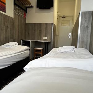 Basic Kamer met Twee Aparte Bedden